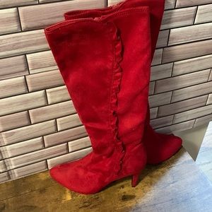 Covington Red Suede Zip up Boot 7.5M